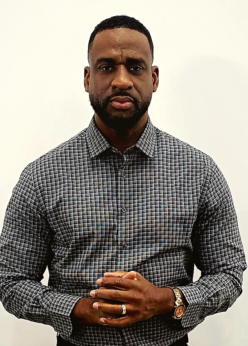 Junior Adusei, studio portrait
